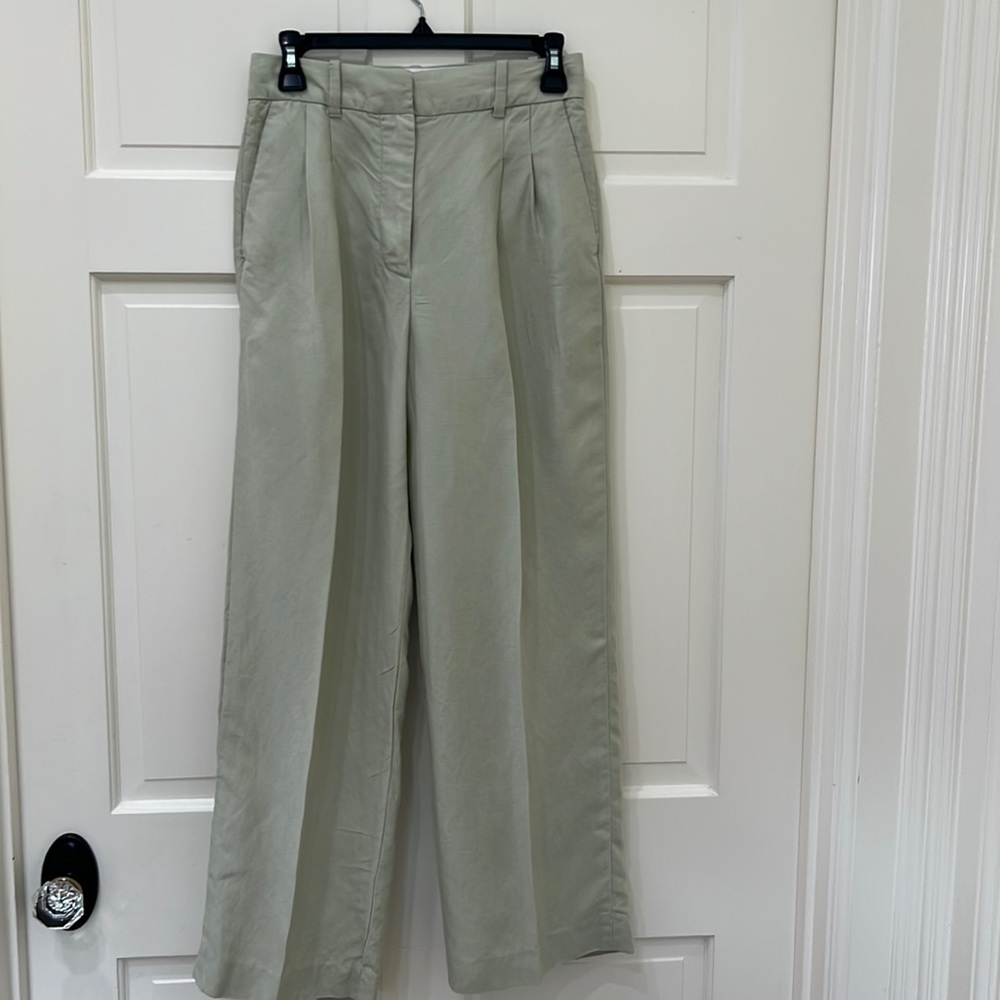 Aritzia Wilfred Wide Leg Dress Pants Size 4